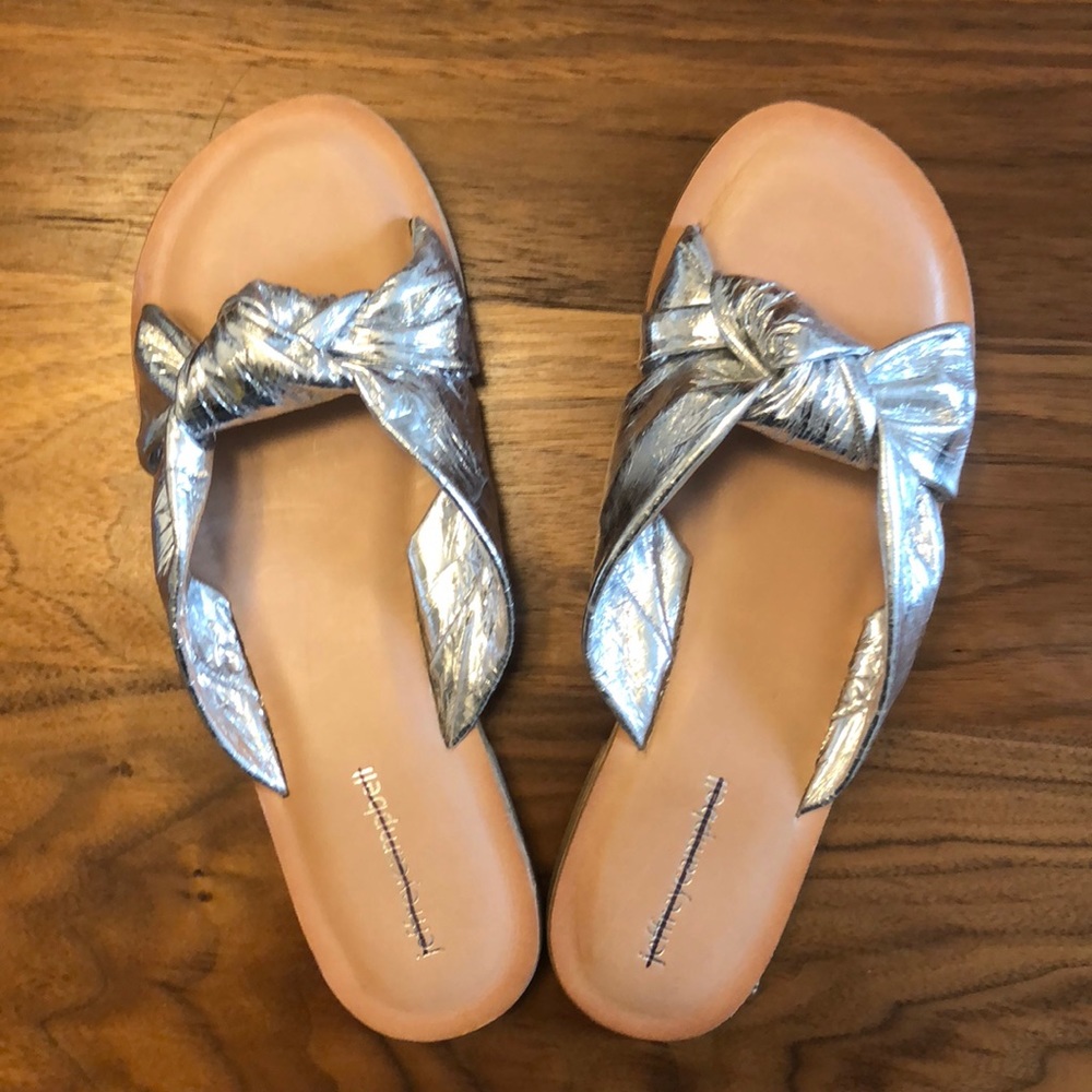 Jeffrey Campbell Zocalo metallic slides 7 NWOT